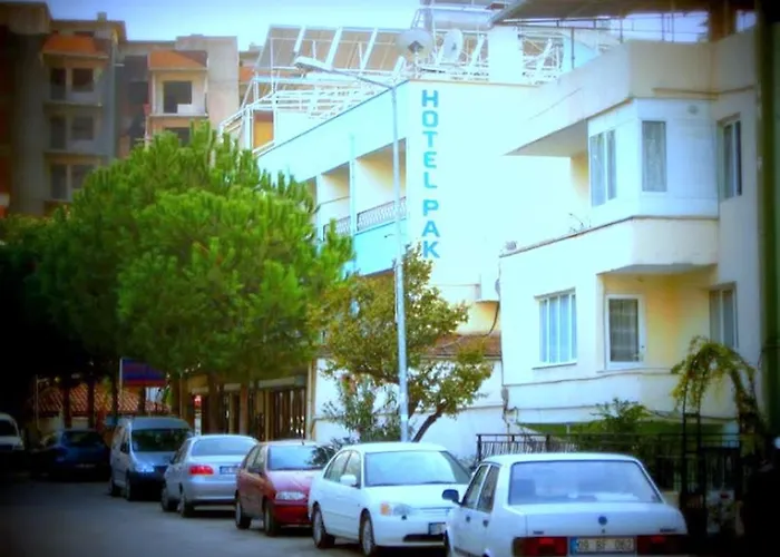 Pak - Adult Only 2* קוסדסי