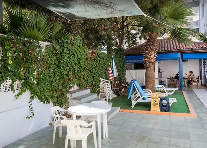 Pak - Adult Only Otel 2*